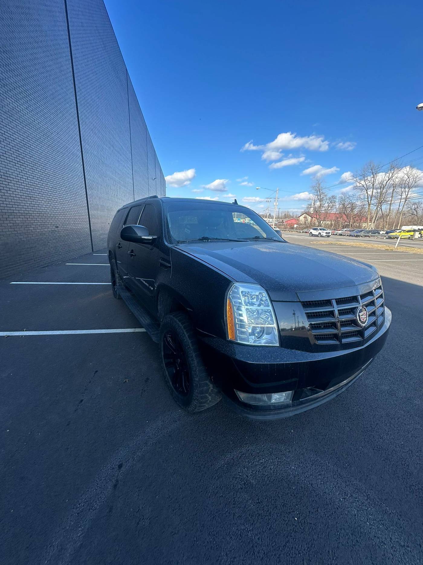 2012 Cadillac Escalade Luxury — SUV — 160,000 mi — Columbus, OH