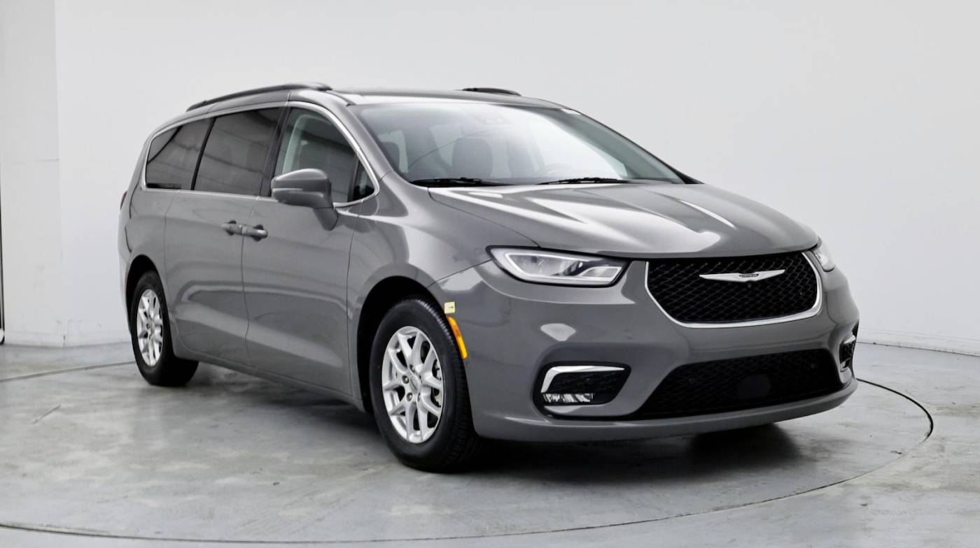 2022 Chrysler Pacifica Touring L — Minivan — 45,598 mi — Daytona Beach, FL