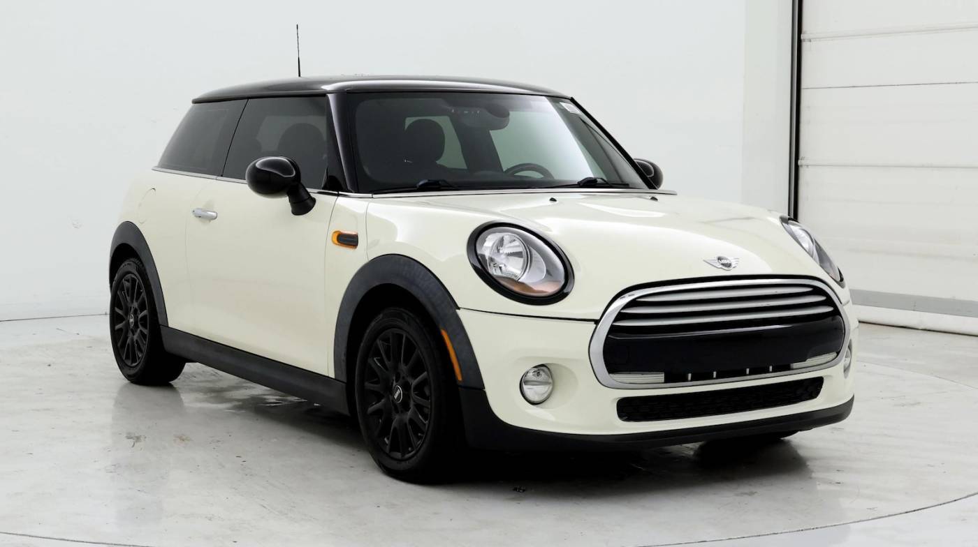 2017 MINI Hardtop Cooper — Hatchback — 47,601 mi — Daytona Beach, FL
