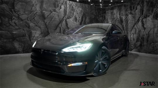 2021 Tesla Model S Plaid