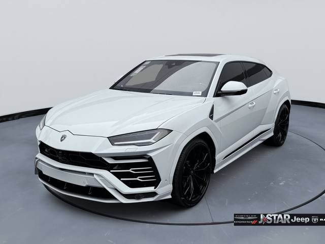 2022 Lamborghini Urus Standard