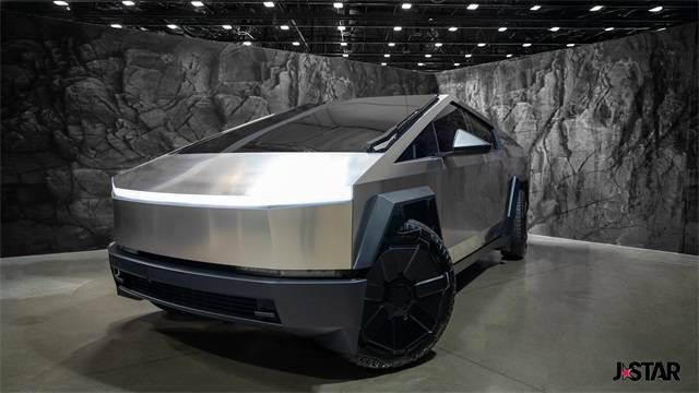 2024 Tesla Cybertruck Cyberbeast — Pickup Truck — 6,151 mi — Anaheim Hills, CA