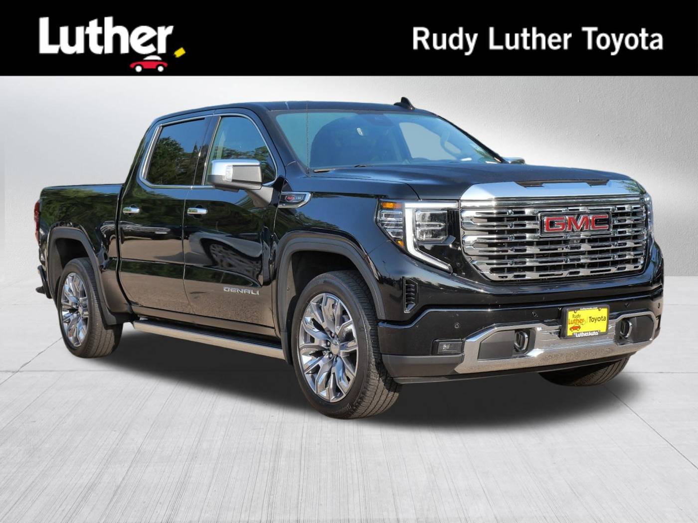 2023 GMC Sierra 1500 Denali — Pickup Truck — 30,908 mi — Golden Valley, MN