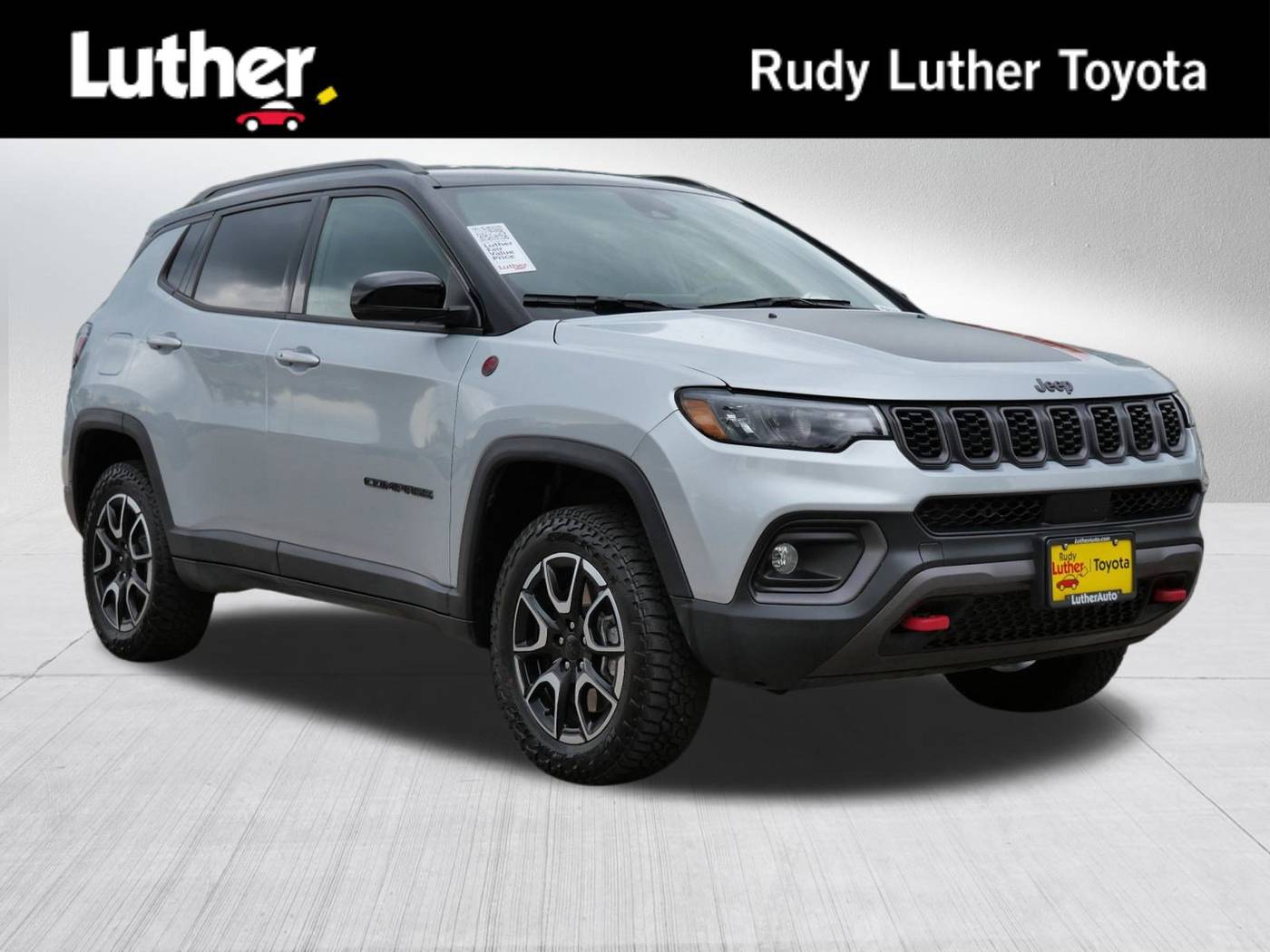 2024 Jeep Compass Trailhawk — SUV — 29,411 mi — Golden Valley, MN
