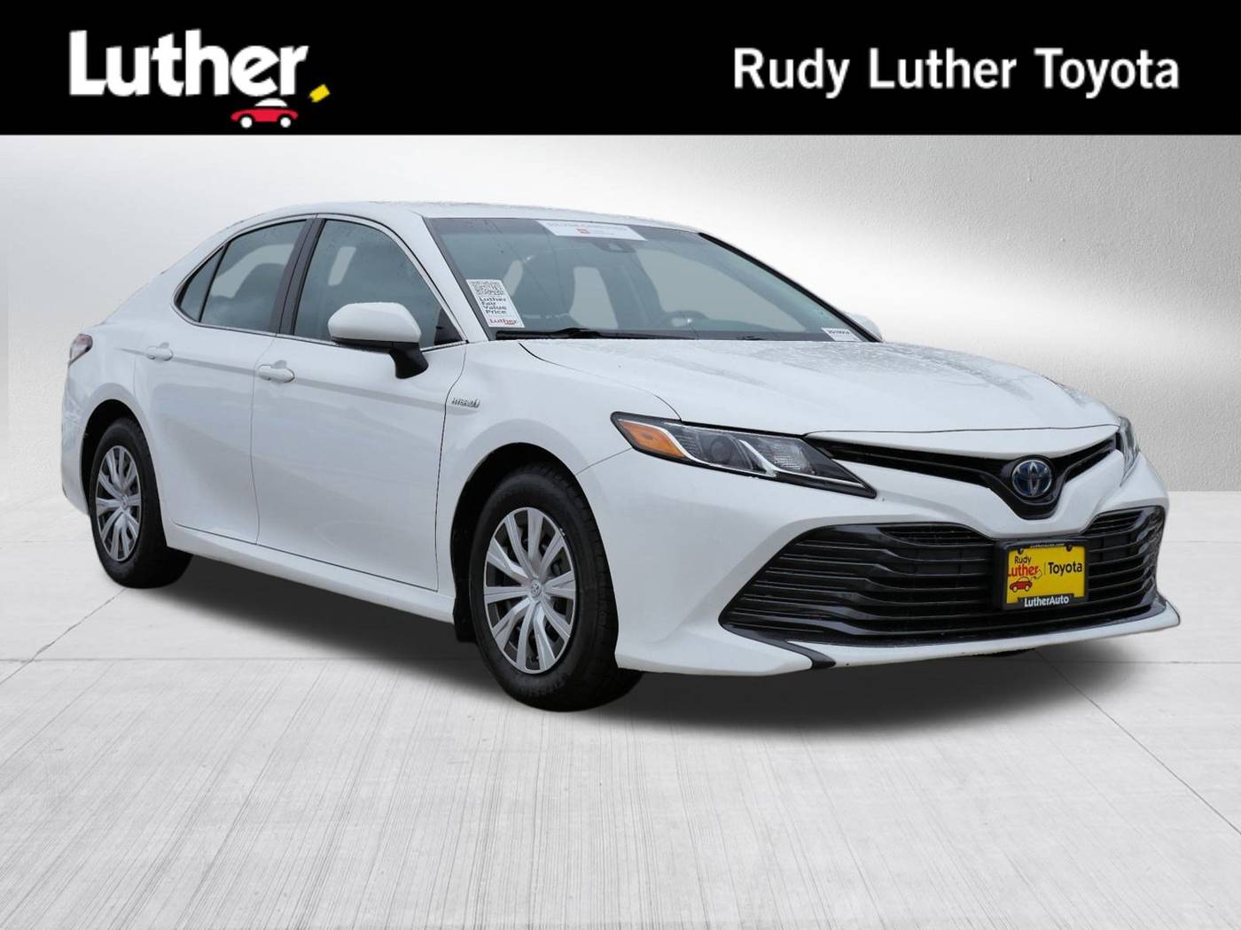 2018 Toyota Camry Hybrid LE — Sedan — 107,895 mi — Golden Valley, MN