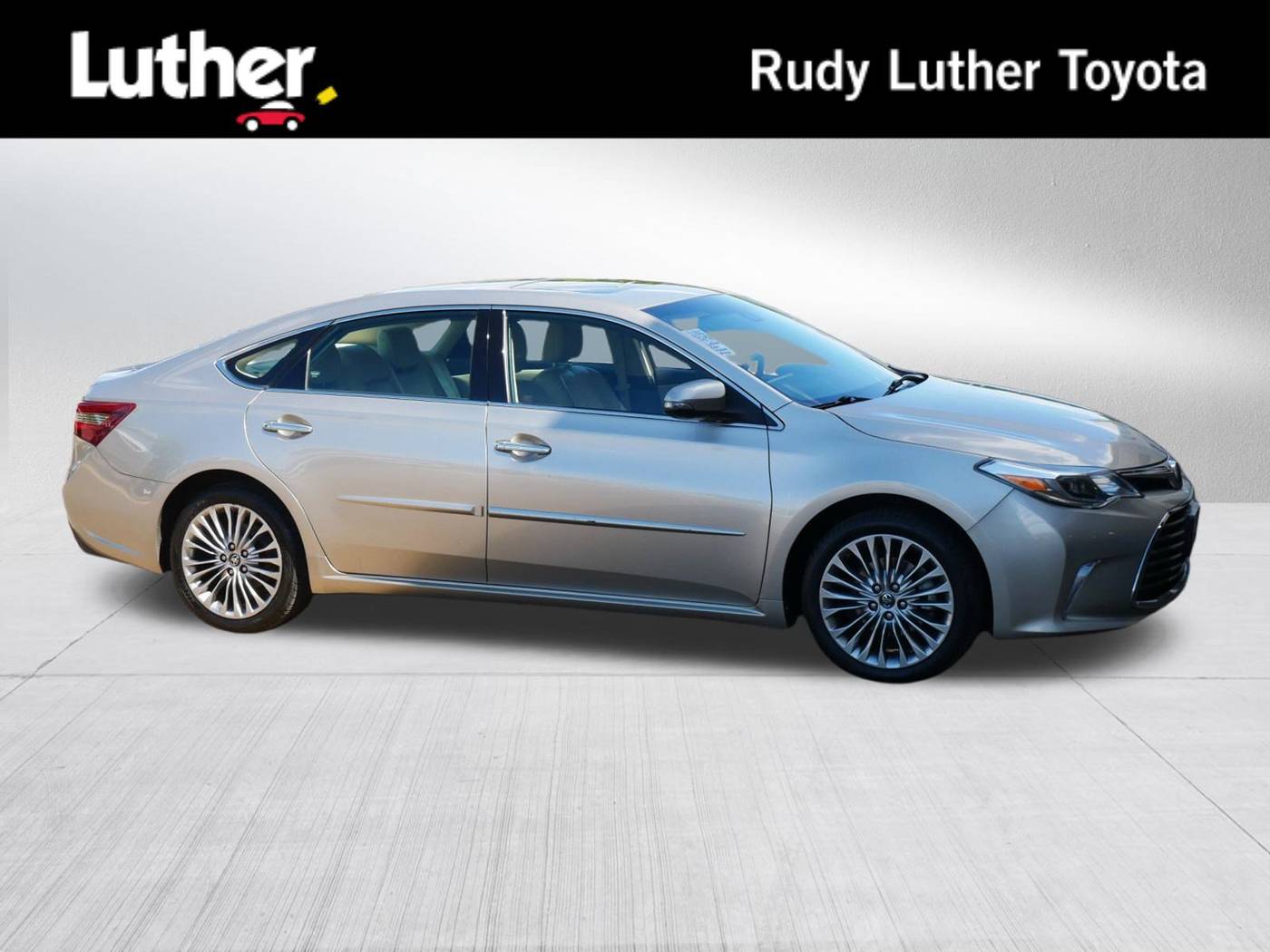 2018 Toyota Avalon Limited — Sedan — 93,001 mi — Golden Valley, MN
