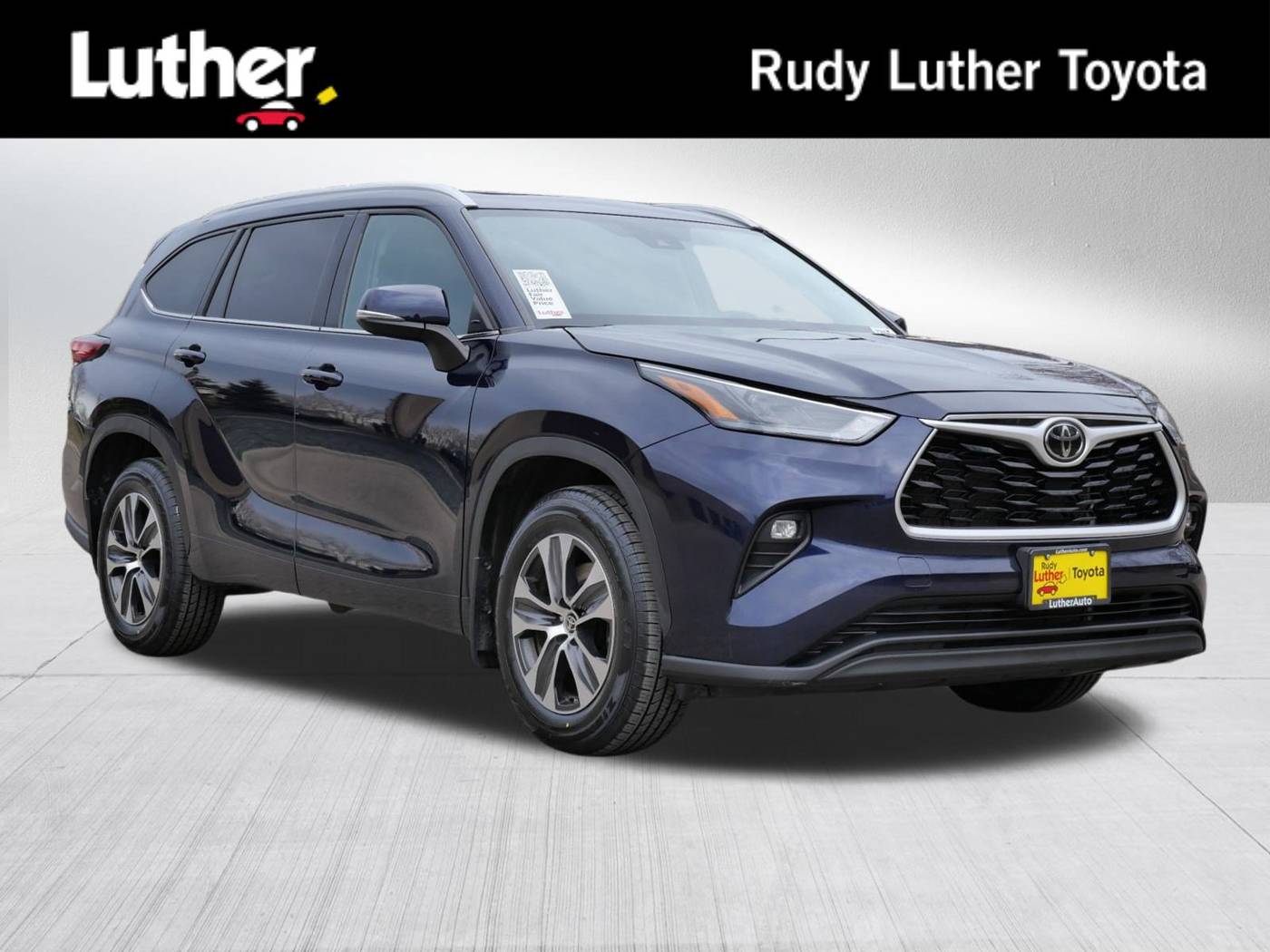 2022 Toyota Highlander XLE — SUV — 64,328 mi — Golden Valley, MN