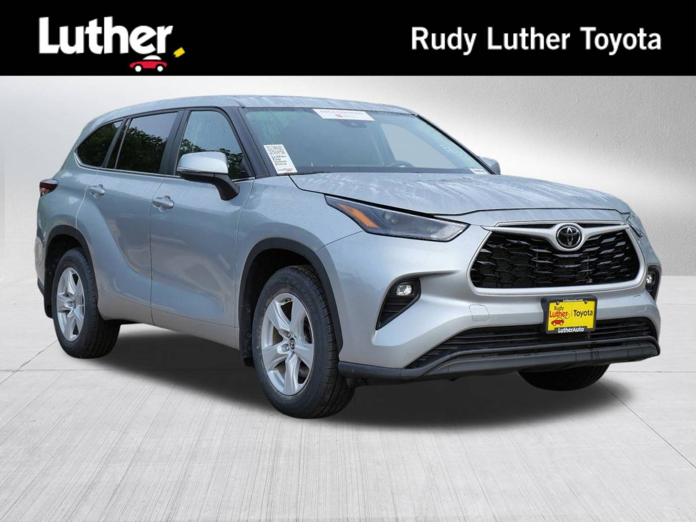 2024 Toyota Highlander LE — SUV — 46,279 mi — Golden Valley, MN