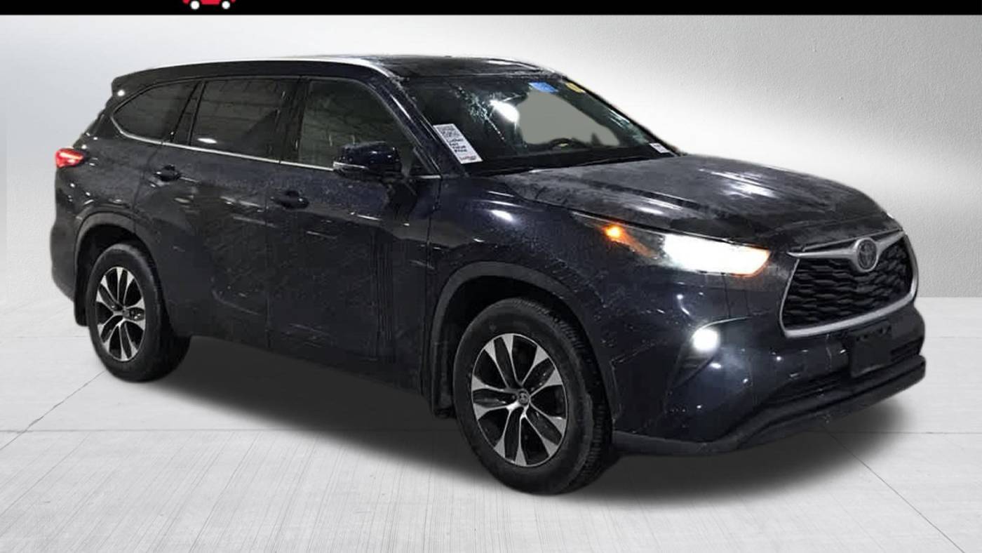 2021 Toyota Highlander XLE — SUV — 43,139 mi — Golden Valley, MN