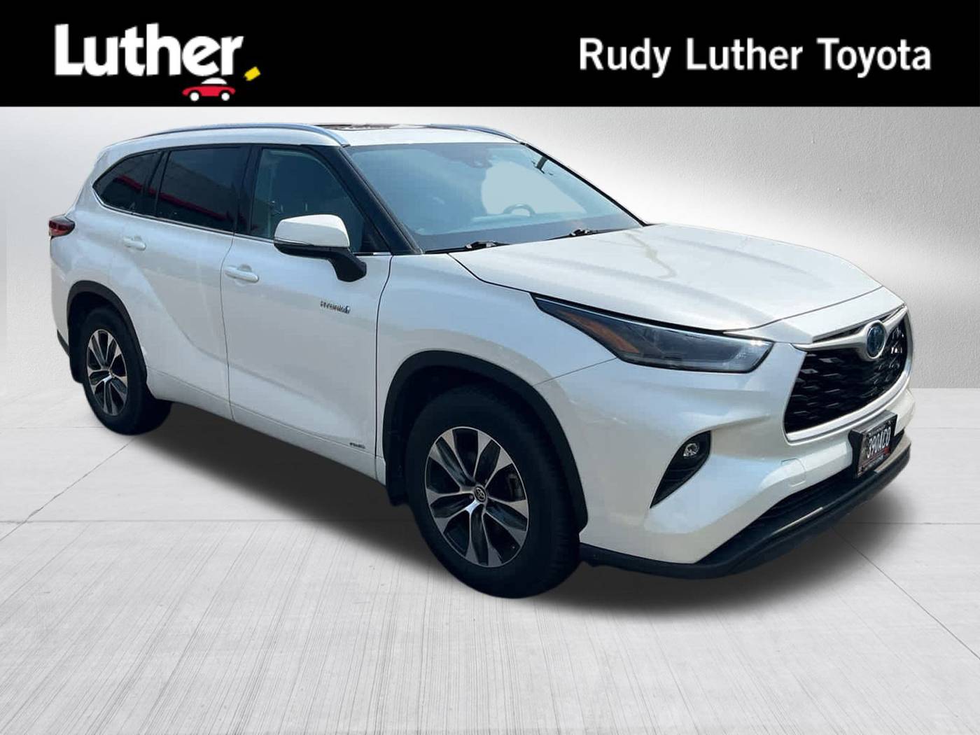 2021 Toyota Highlander Hybrid XLE — SUV — 68,944 mi — Golden Valley, MN