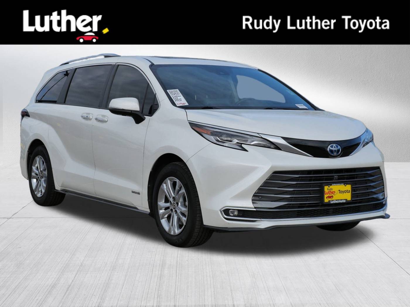 2021 Toyota Sienna Platinum — Minivan — 101,500 mi — Golden Valley, MN