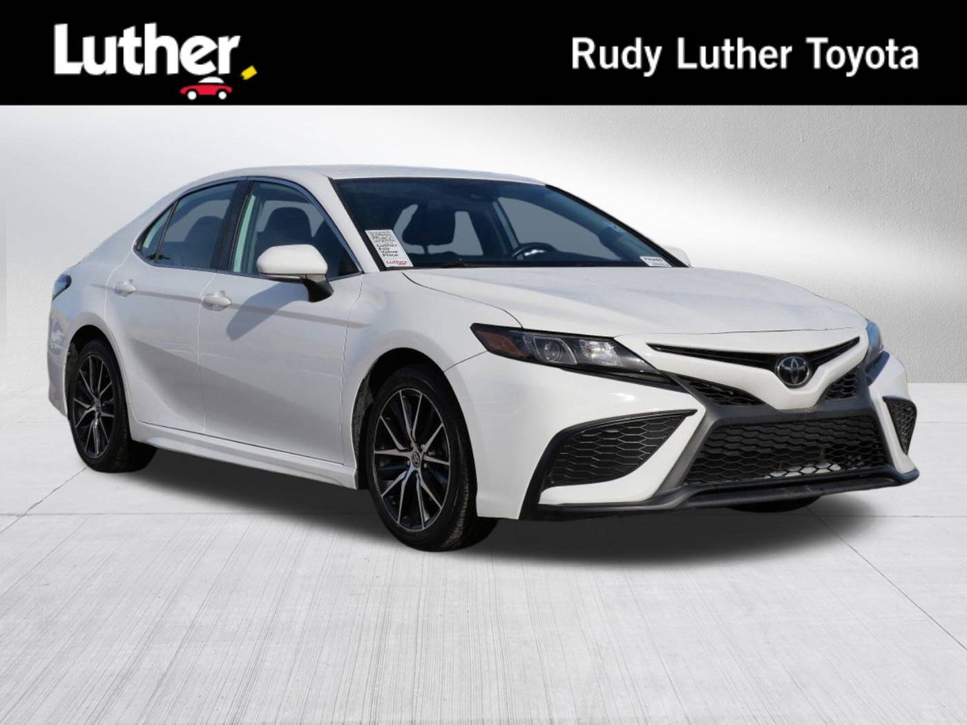 2022 Toyota Camry SE — Sedan — 51,351 mi — Golden Valley, MN