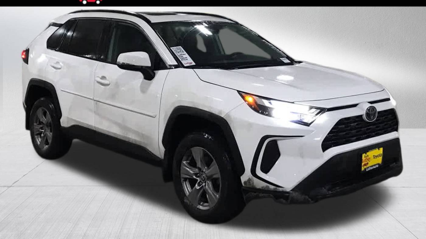2022 Toyota RAV4 XLE — SUV — 23,635 mi — Golden Valley, MN
