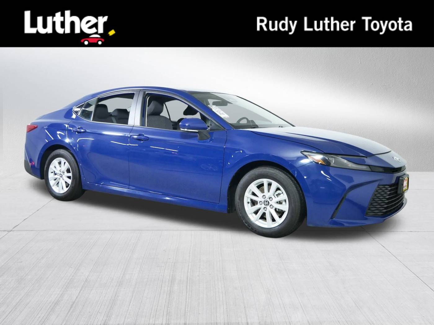 2025 Toyota Camry Hybrid LE — Sedan — 10,632 mi — Golden Valley, MN