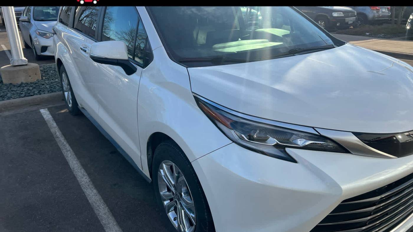 2021 Toyota Sienna Platinum — Minivan — 46,018 mi — Golden Valley, MN