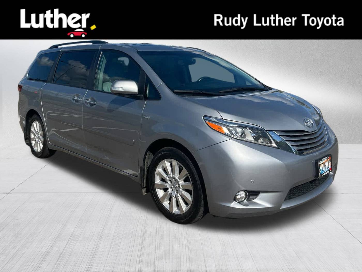 2016 Toyota Sienna Limited Premium — Minivan — 130,221 mi — Golden Valley, MN