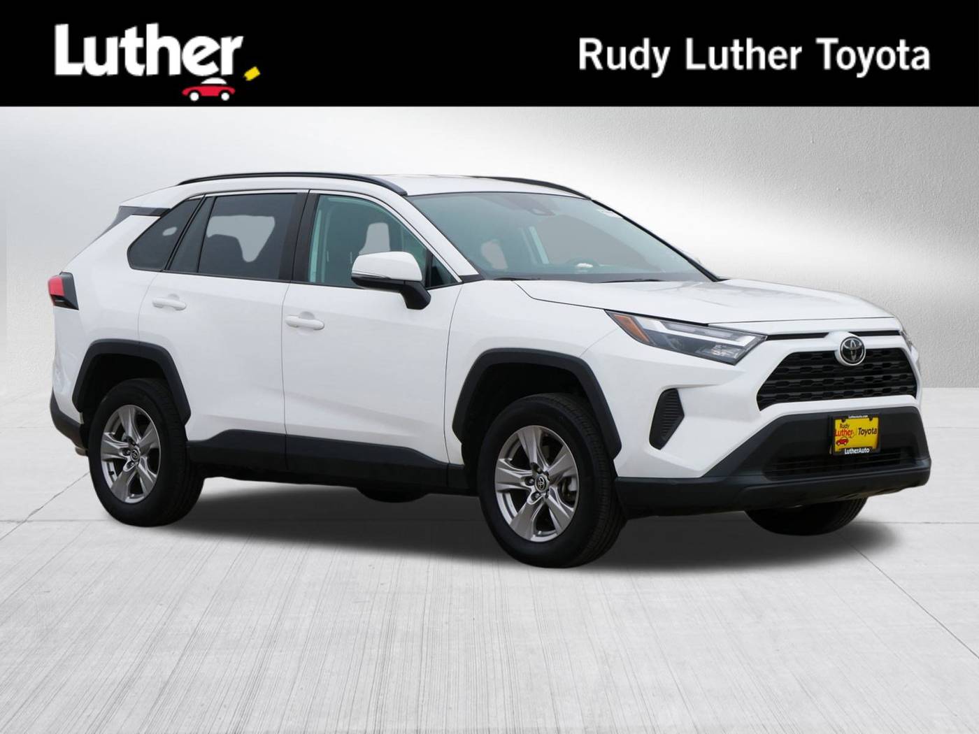 2022 Toyota RAV4 XLE — SUV — 29,451 mi — Golden Valley, MN