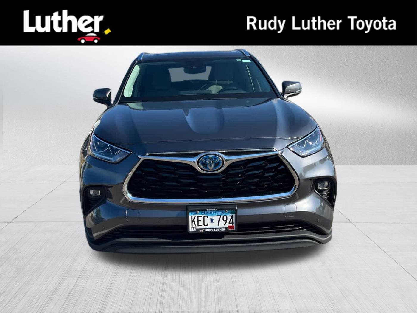 2023 Toyota Highlander Hybrid Limited — SUV — 31,118 mi — Golden Valley, MN