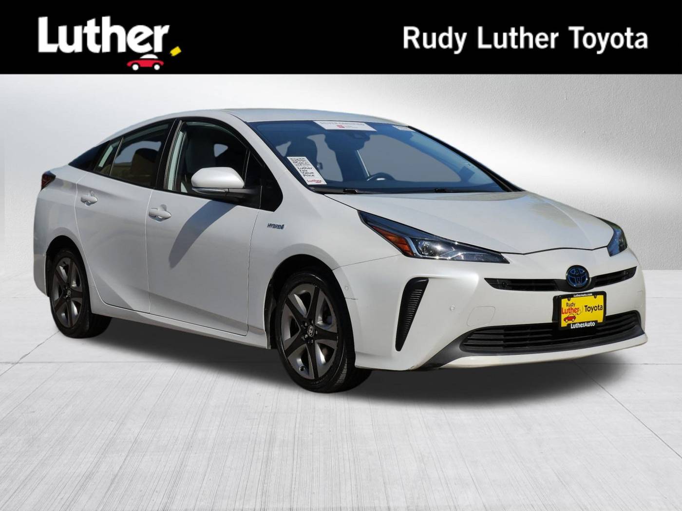2021 Toyota Prius XLE — Hatchback — 99,155 mi — Golden Valley, MN