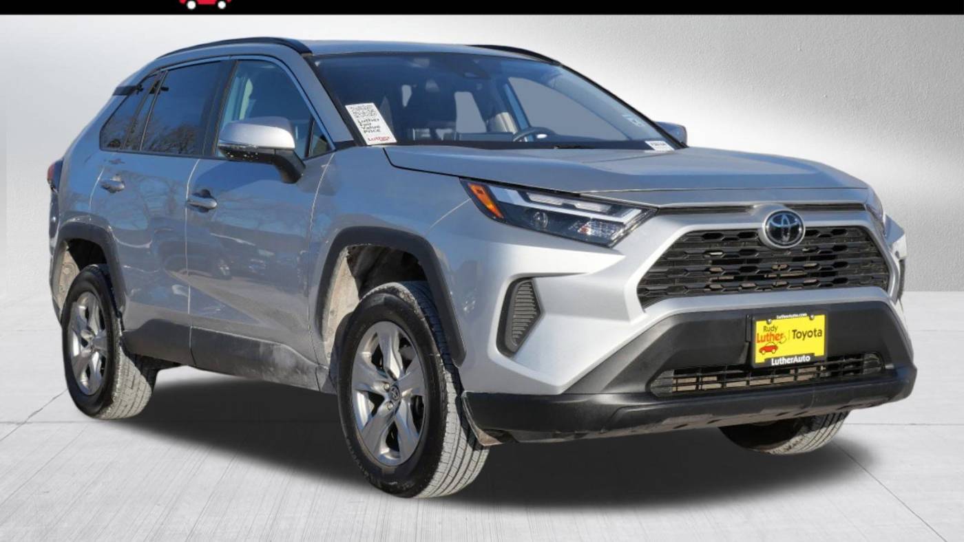 2024 Toyota RAV4 XLE — SUV — 17,145 mi — Golden Valley, MN