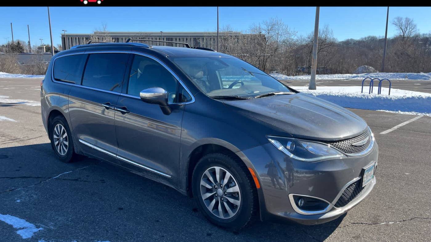 2020 Chrysler Pacifica Hybrid Limited — Minivan — 41,174 mi — Golden Valley, MN
