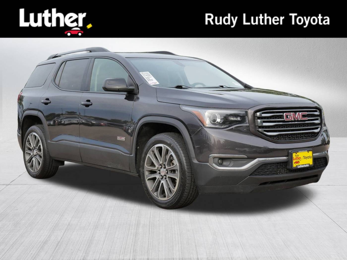 2017 GMC Acadia SLT — SUV — 86,060 mi — Golden Valley, MN