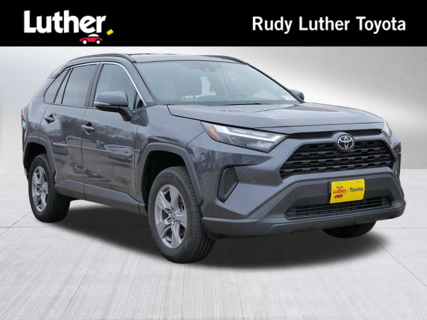 2022 Toyota RAV4 XLE — SUV — 32,420 mi — Golden Valley, MN