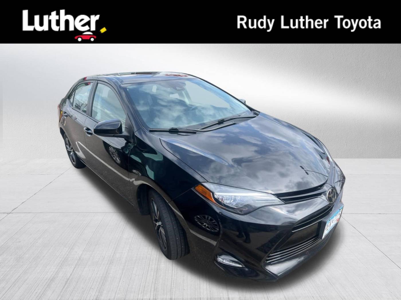 2017 Toyota Corolla LE — Sedan — 95,868 mi — Golden Valley, MN