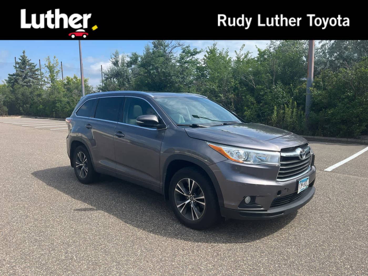 2016 Toyota Highlander XLE — SUV — 140,503 mi — Golden Valley, MN