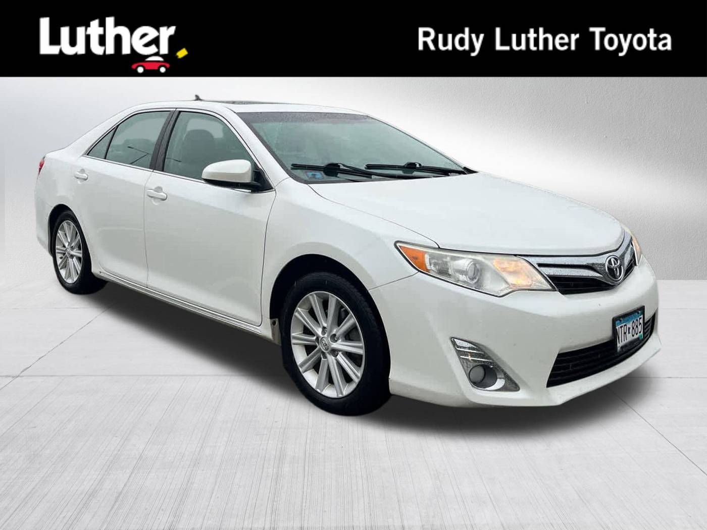 2014 Toyota Camry XLE — Sedan — 114,903 mi — Golden Valley, MN