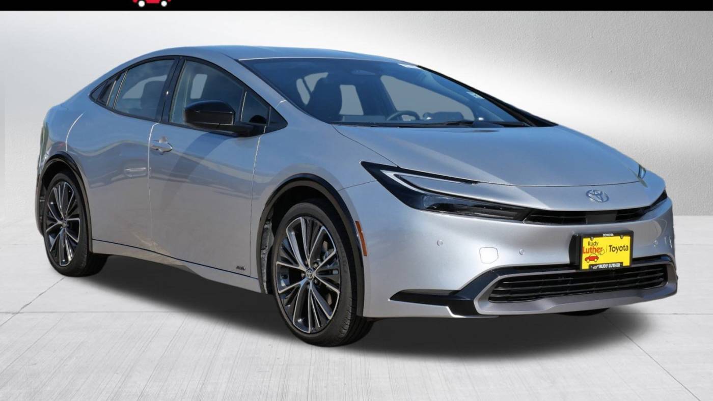 2023 Toyota Prius XLE