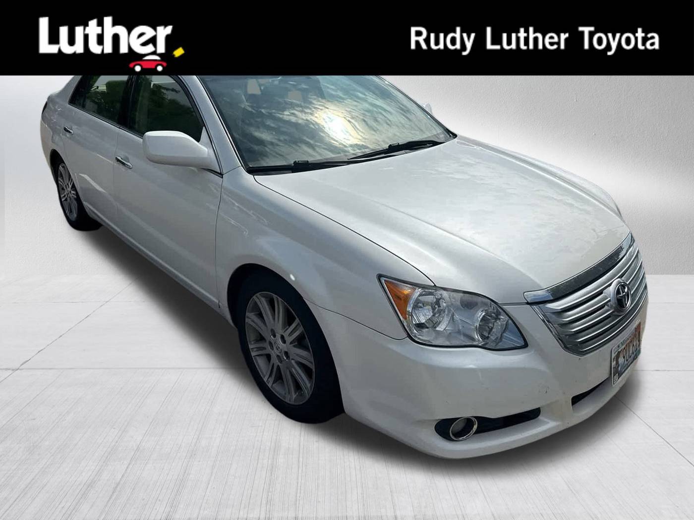 2010 Toyota Avalon Limited — Sedan — 172,403 mi — Golden Valley, MN