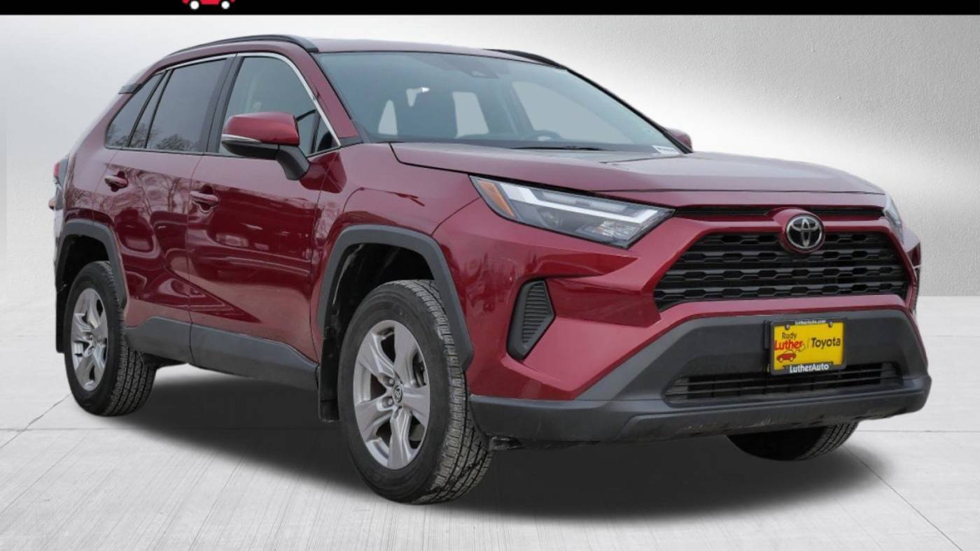 2022 Toyota RAV4 XLE — SUV — 21,855 mi — Golden Valley, MN