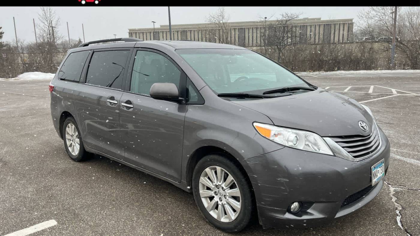 2015 Toyota Sienna XLE — Minivan — 101,861 mi — Golden Valley, MN