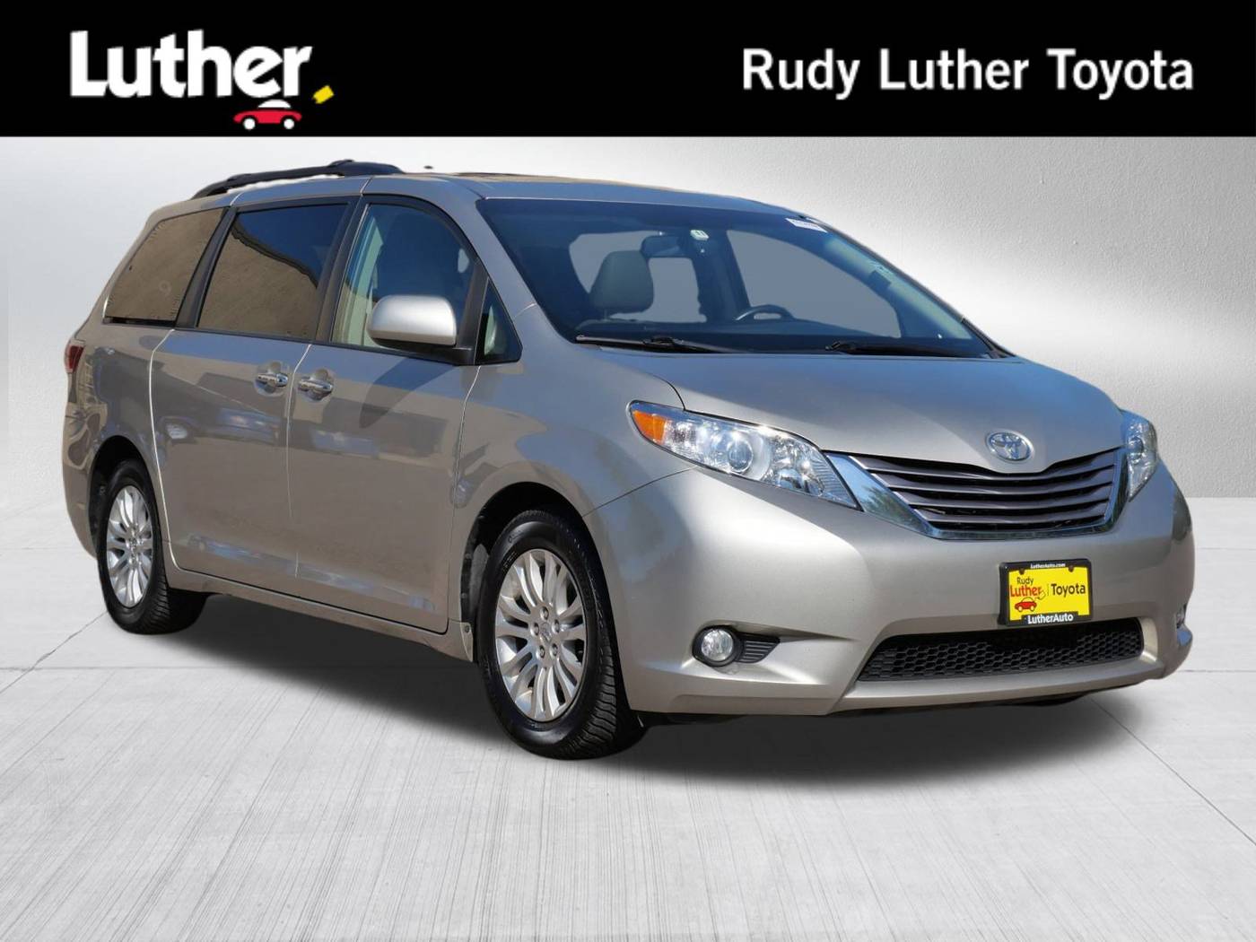 2015 Toyota Sienna XLE Premium — Minivan — 102,684 mi — Golden Valley, MN
