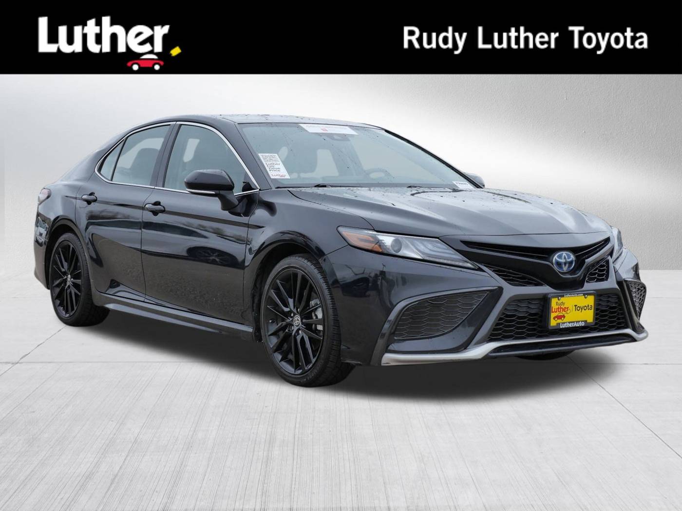 2023 Toyota Camry Hybrid XSE — Sedan — 70,972 mi — Golden Valley, MN