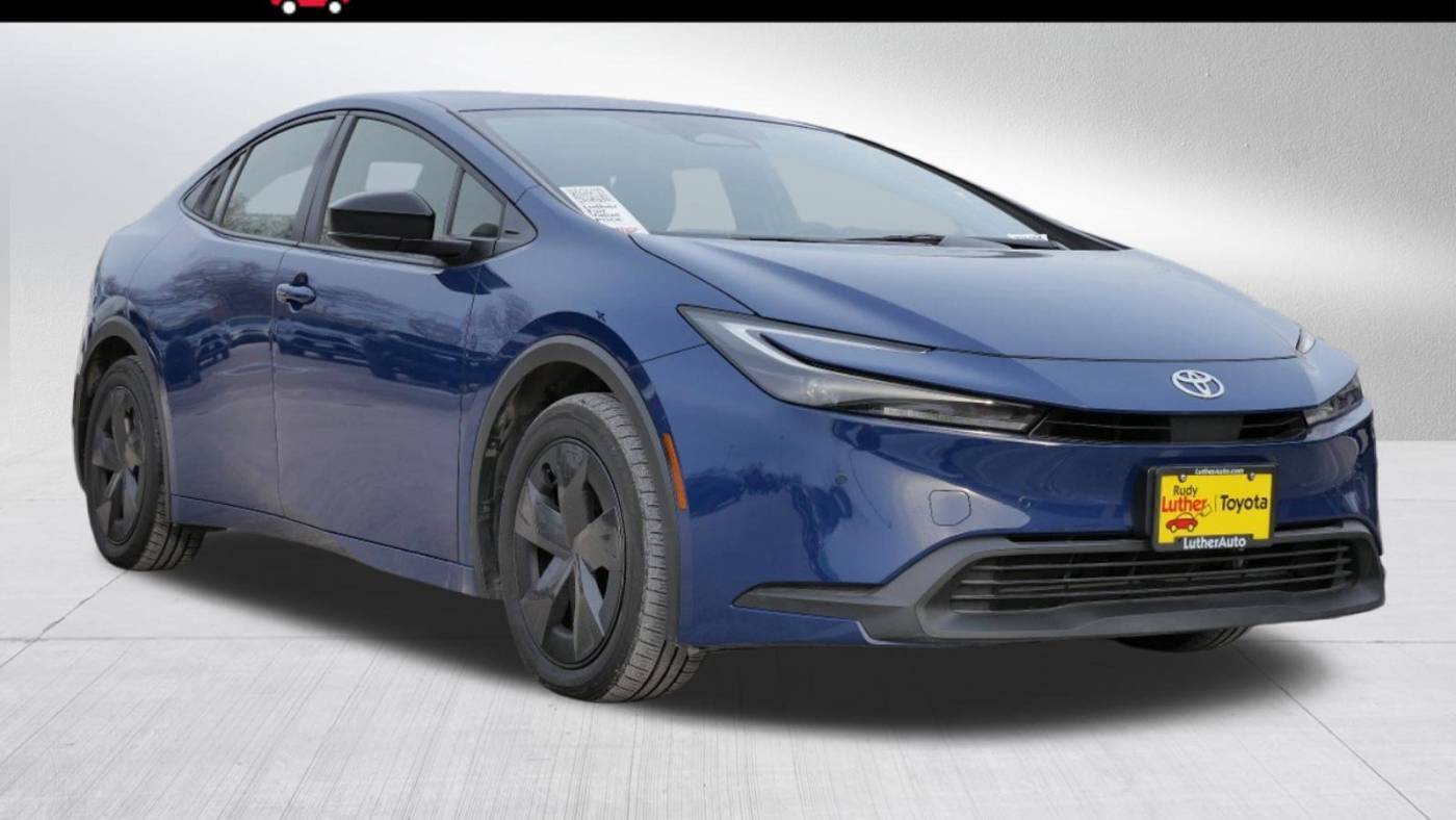 2023 Toyota Prius LE — Hatchback — 21,098 mi — Golden Valley, MN