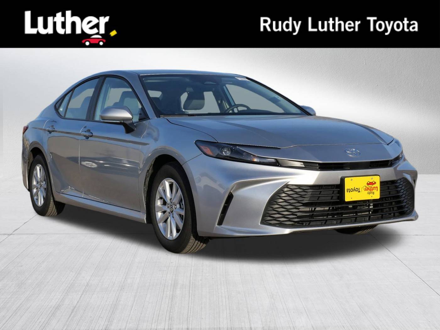 2025 Toyota Camry LE — Sedan — 6,588 mi — Golden Valley, MN