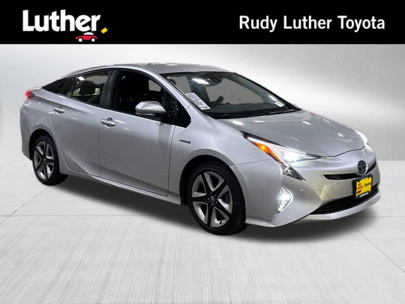 2018 Toyota Prius Four Touring — Hatchback — 59,323 mi — Golden Valley, MN