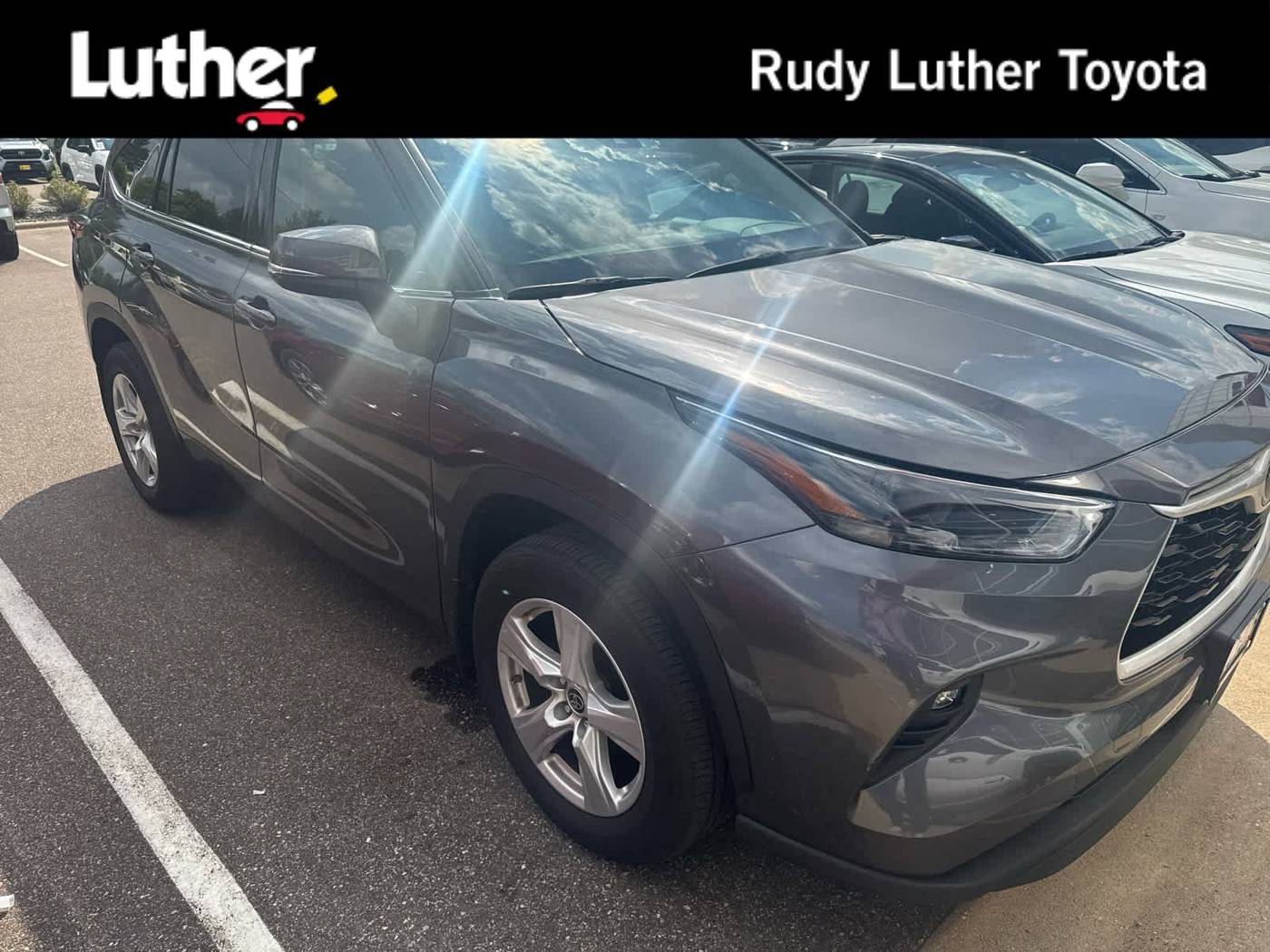2022 Toyota Highlander LE — SUV — 38,579 mi — Golden Valley, MN