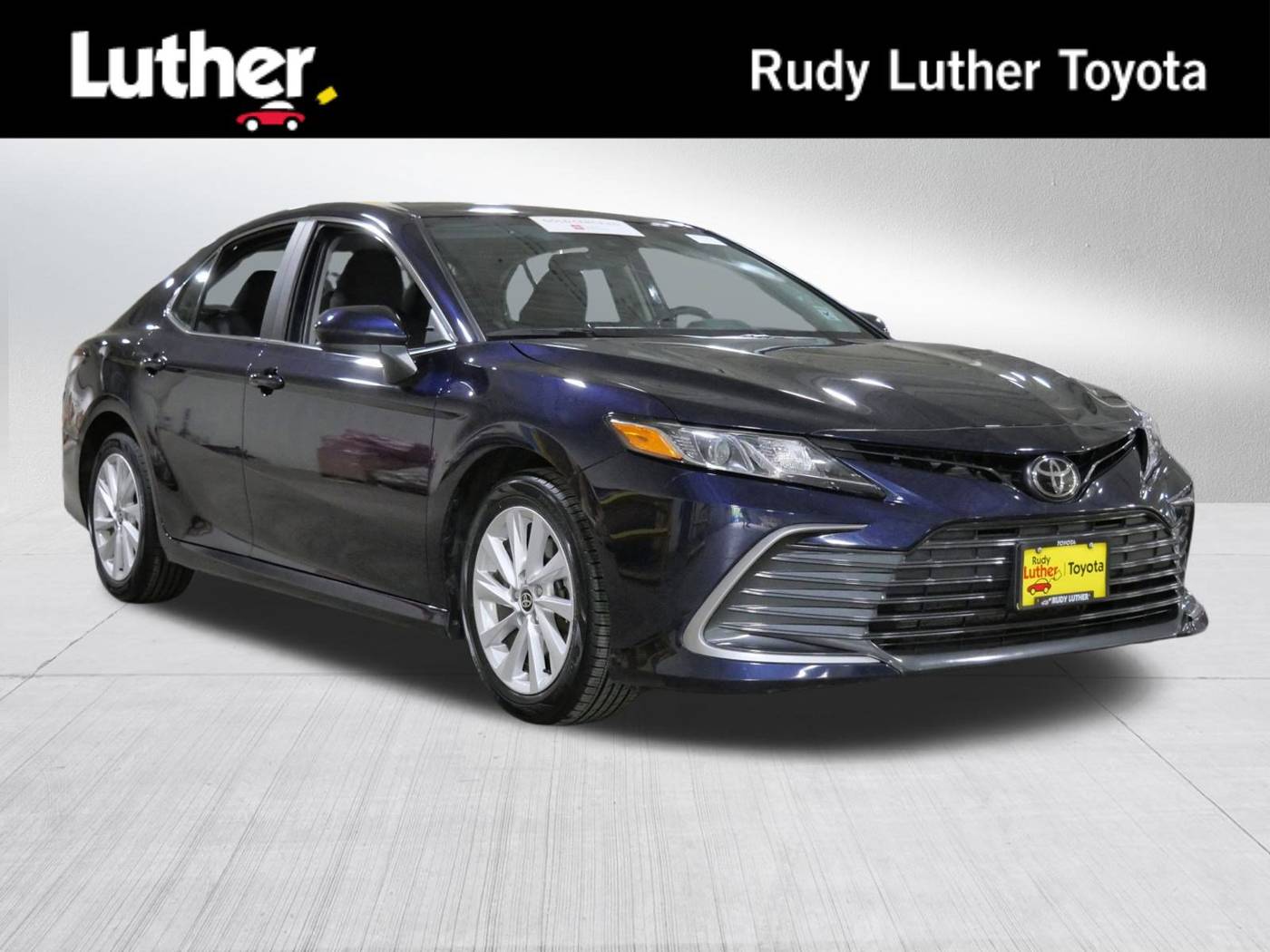 2022 Toyota Camry LE — Sedan — 34,961 mi — Golden Valley, MN