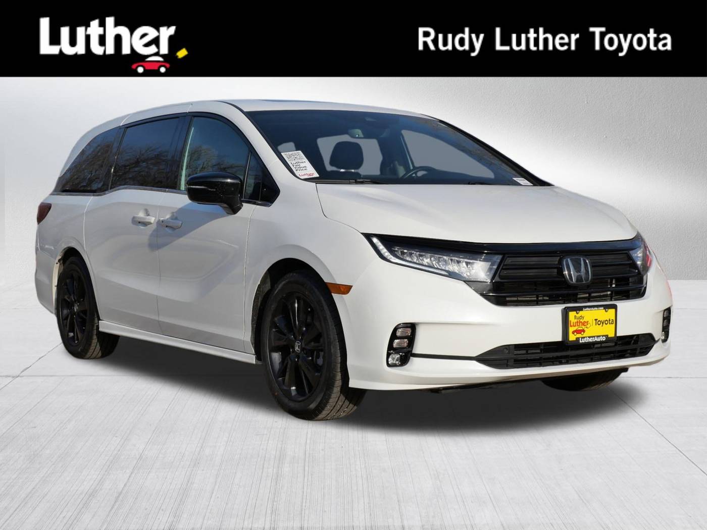 2023 Honda Odyssey Sport — Minivan — 28,844 mi — Golden Valley, MN