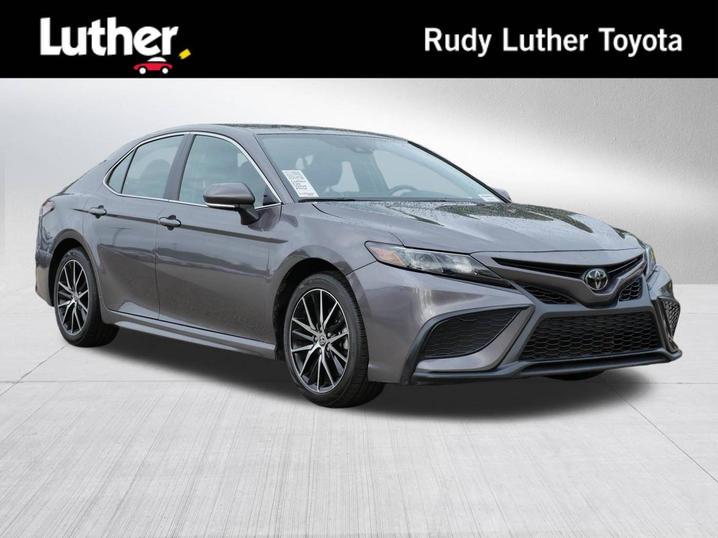 2023 Toyota Camry SE — Sedan — 69,833 mi — Golden Valley, MN