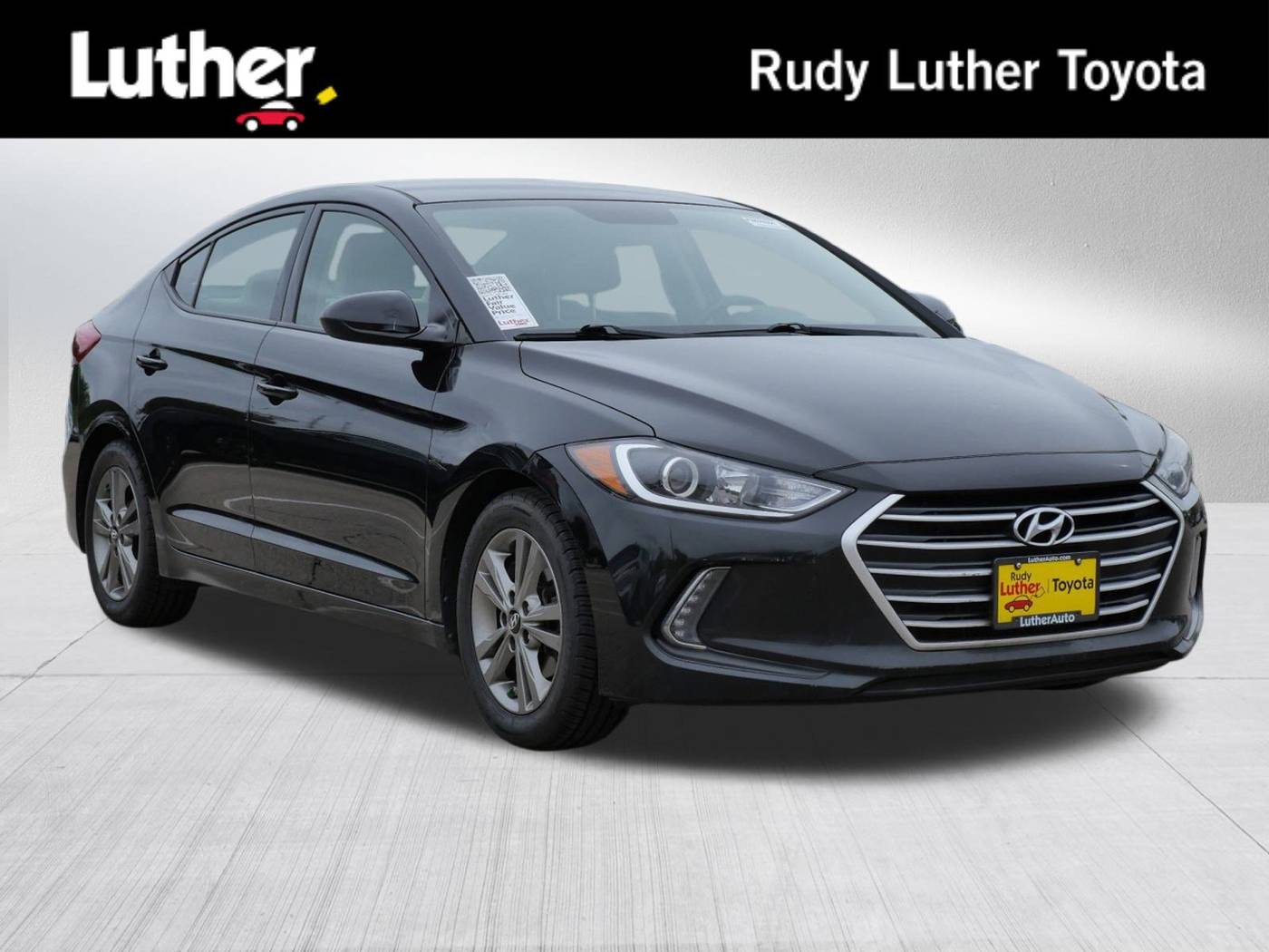 2017 Hyundai Elantra SE — Sedan — 108,284 mi — Golden Valley, MN