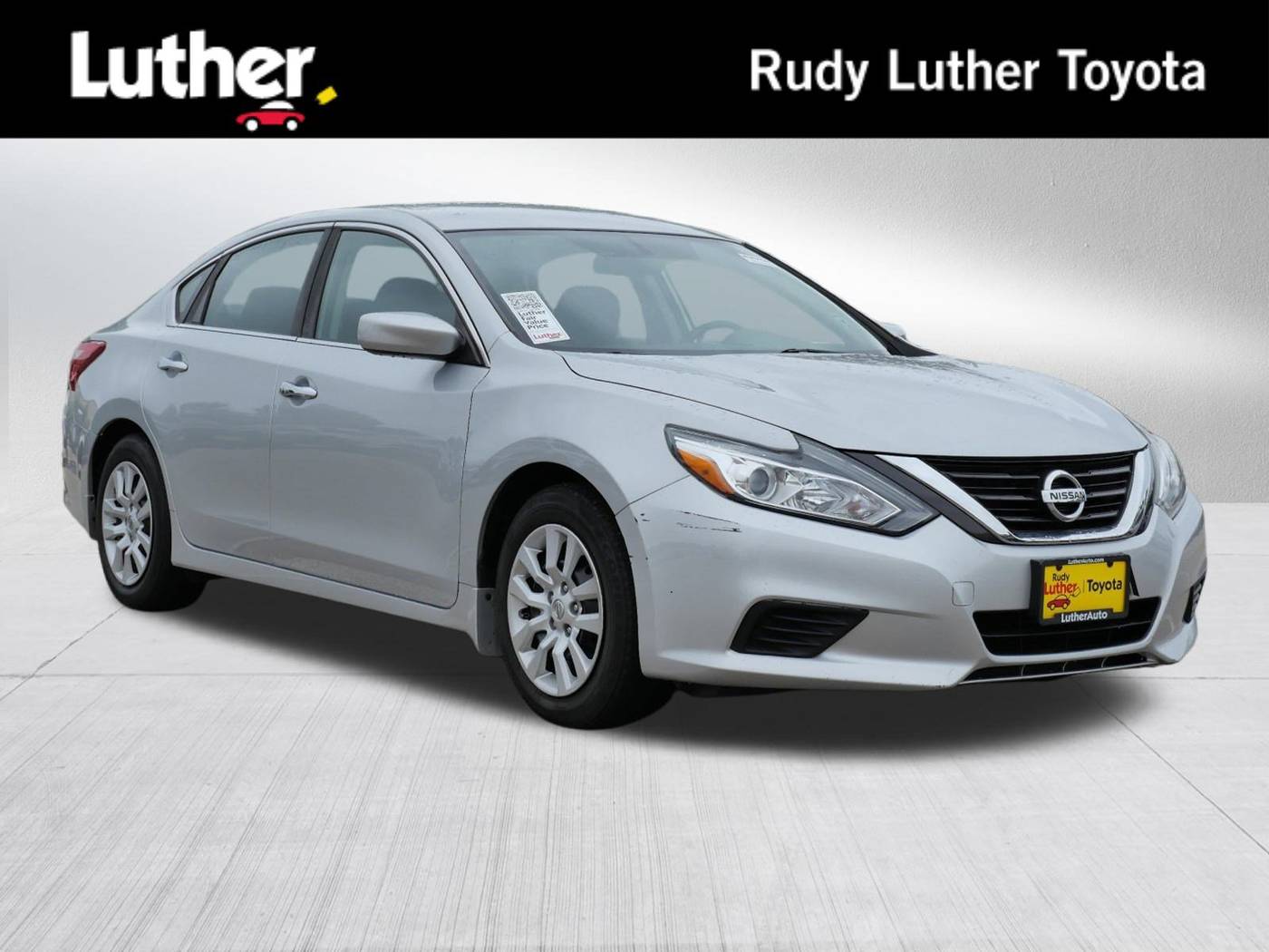 2016 Nissan Altima 2.5 S — Sedan — 76,518 mi — Golden Valley, MN
