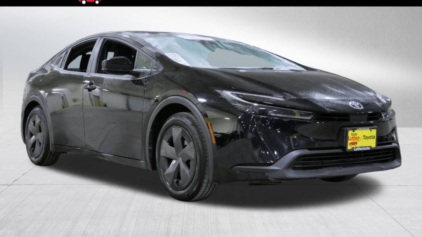 2024 Toyota Prius LE — Hatchback — 16,125 mi — Golden Valley, MN