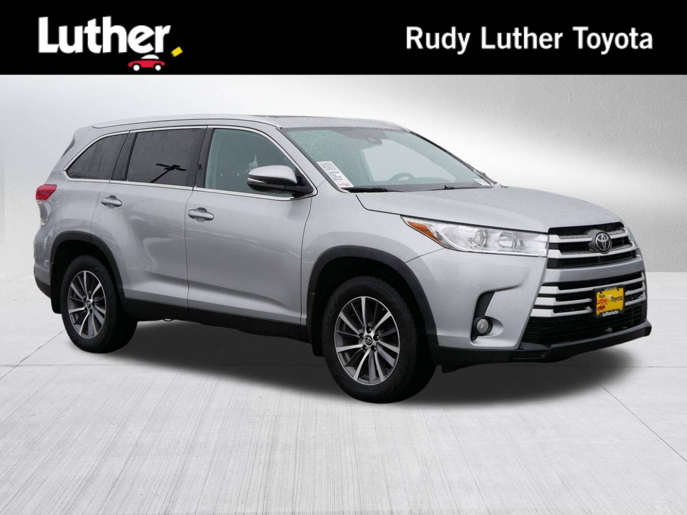 2019 Toyota Highlander XLE — SUV — 89,455 mi — Golden Valley, MN