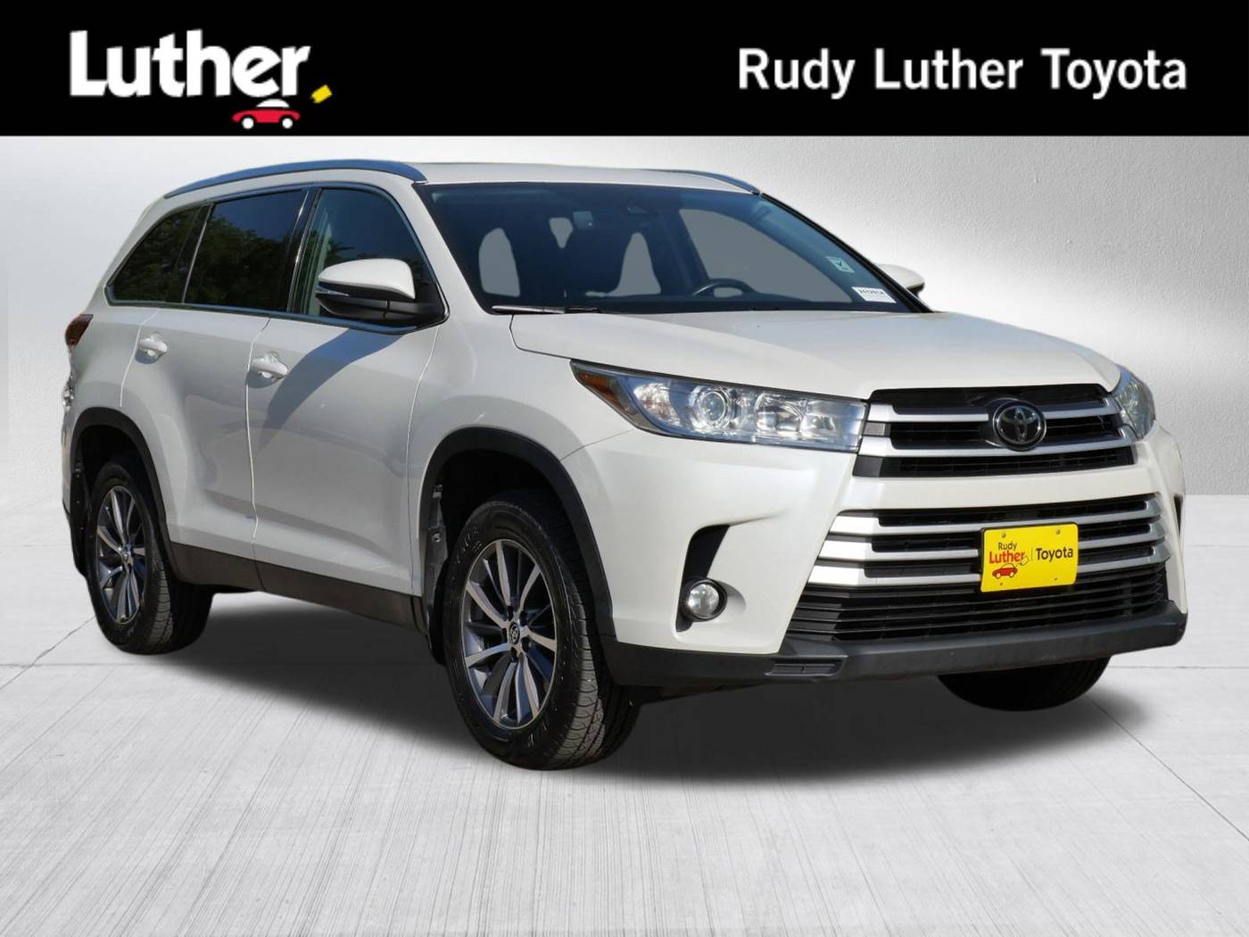 2019 Toyota Highlander XLE — SUV — 151,765 mi — Golden Valley, MN