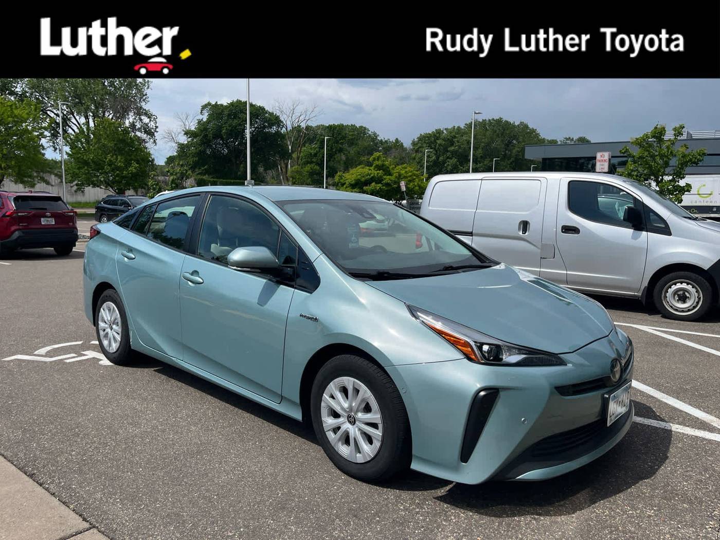 2019 Toyota Prius LE — Hatchback — 33,593 mi — Golden Valley, MN