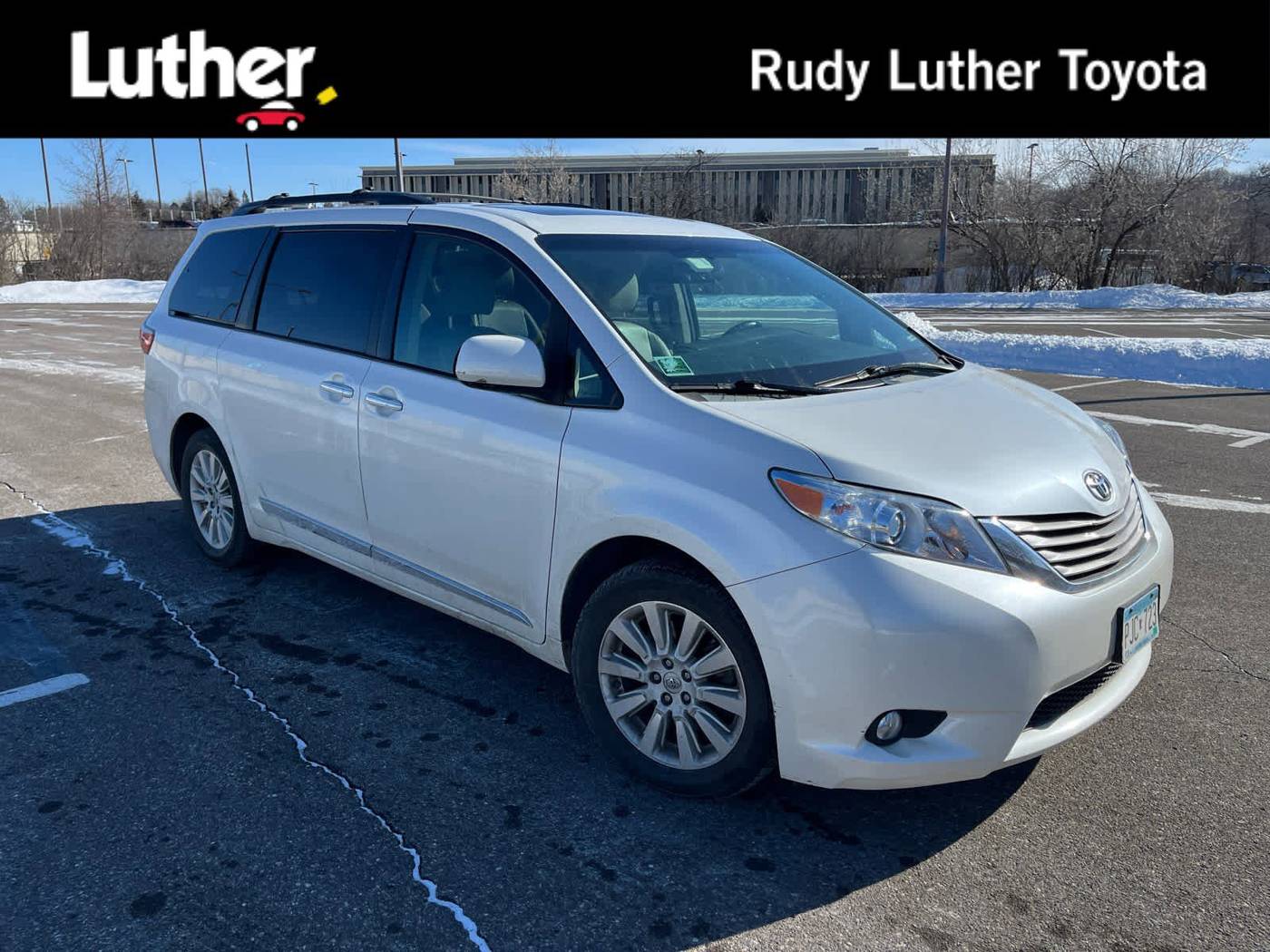 2015 Toyota Sienna XLE — Minivan — 145,727 mi — Golden Valley, MN
